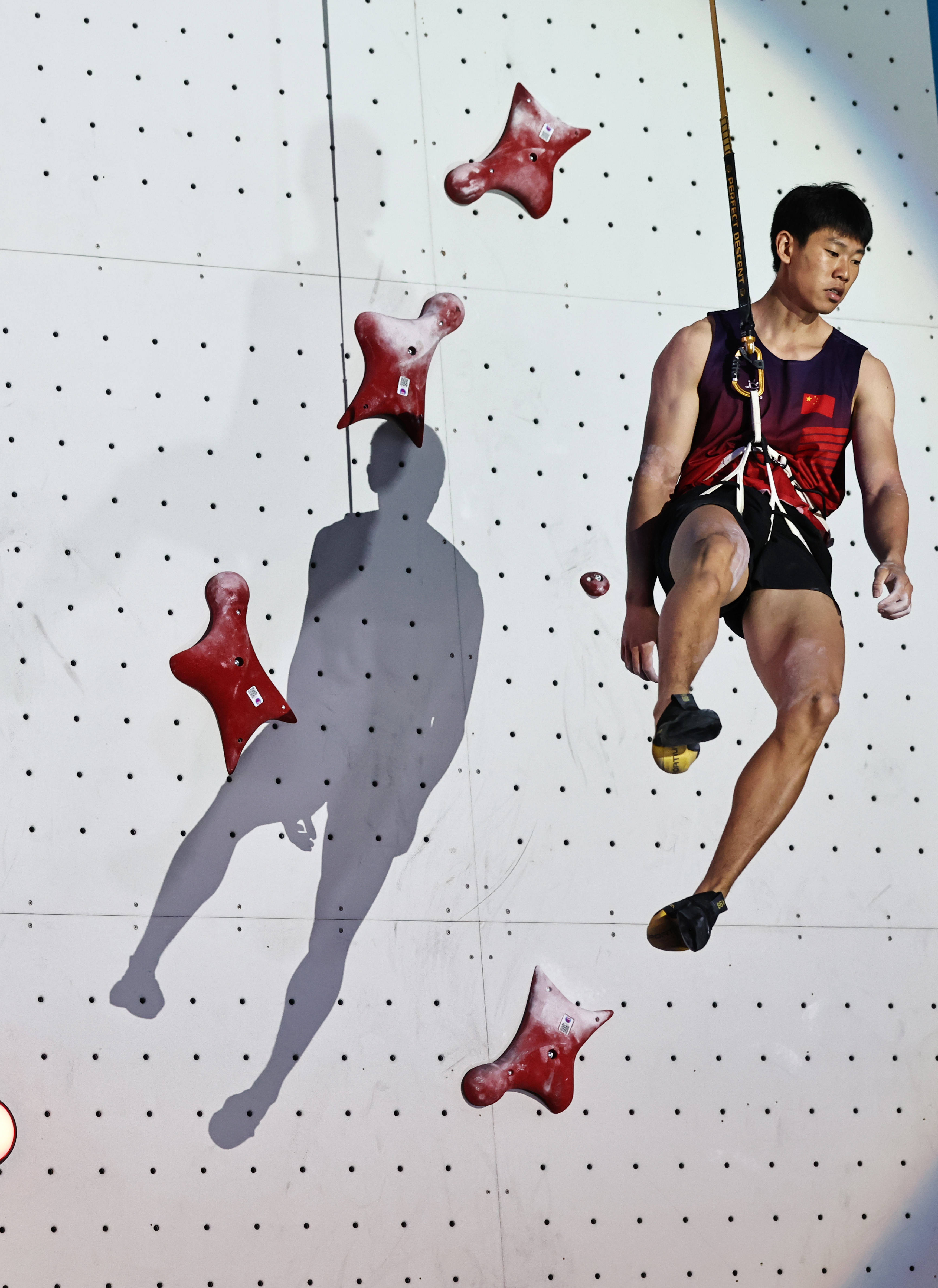 （体育）攀岩——世界杯霞慕尼站男子速度决赛赛况