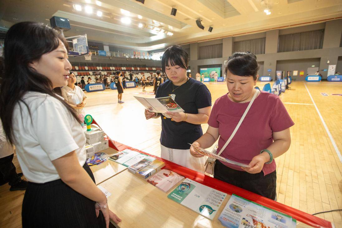 开云中国人寿安徽省分公司助力中国人寿·少年CBA成功举办