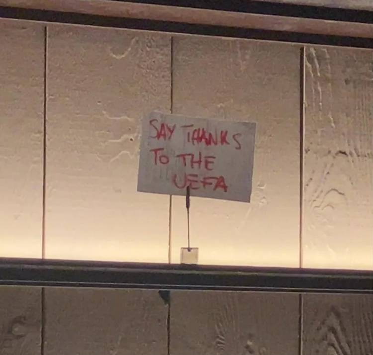 开云体育app太阳报:欧洲超级杯前夕,乌迪内斯酒吧禁止出售除啤酒外任何酒类