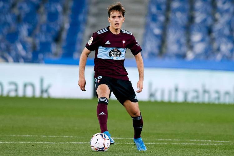 开云记者:塞尔塔准备签回丹尼斯-苏亚雷斯,但需清理球员腾出空间