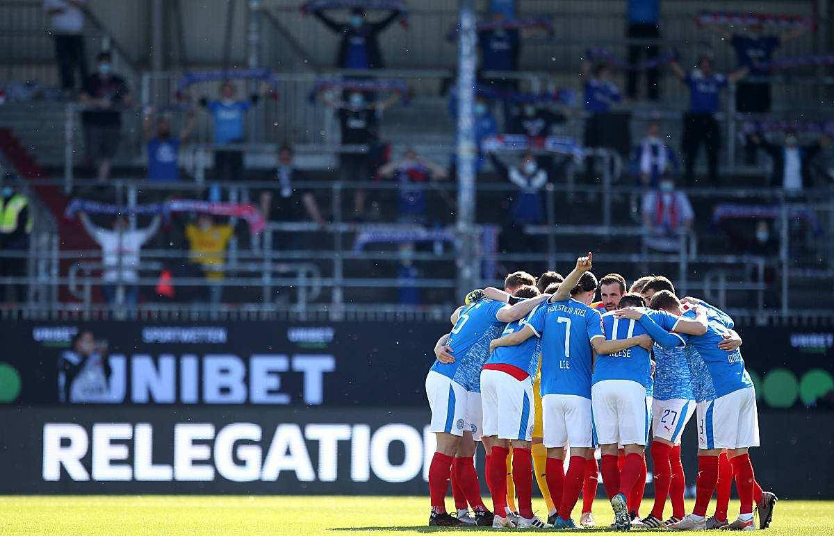 开云体育app升降级球队对决!比勒菲尔德力争胜利,荷尔斯泰因基尔追赶尾声!