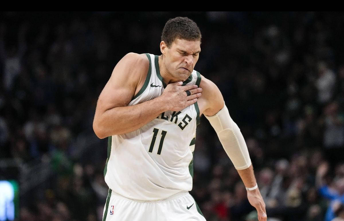 开云体育app密尔沃基雄鹿加入争夺德安德烈艾顿战局