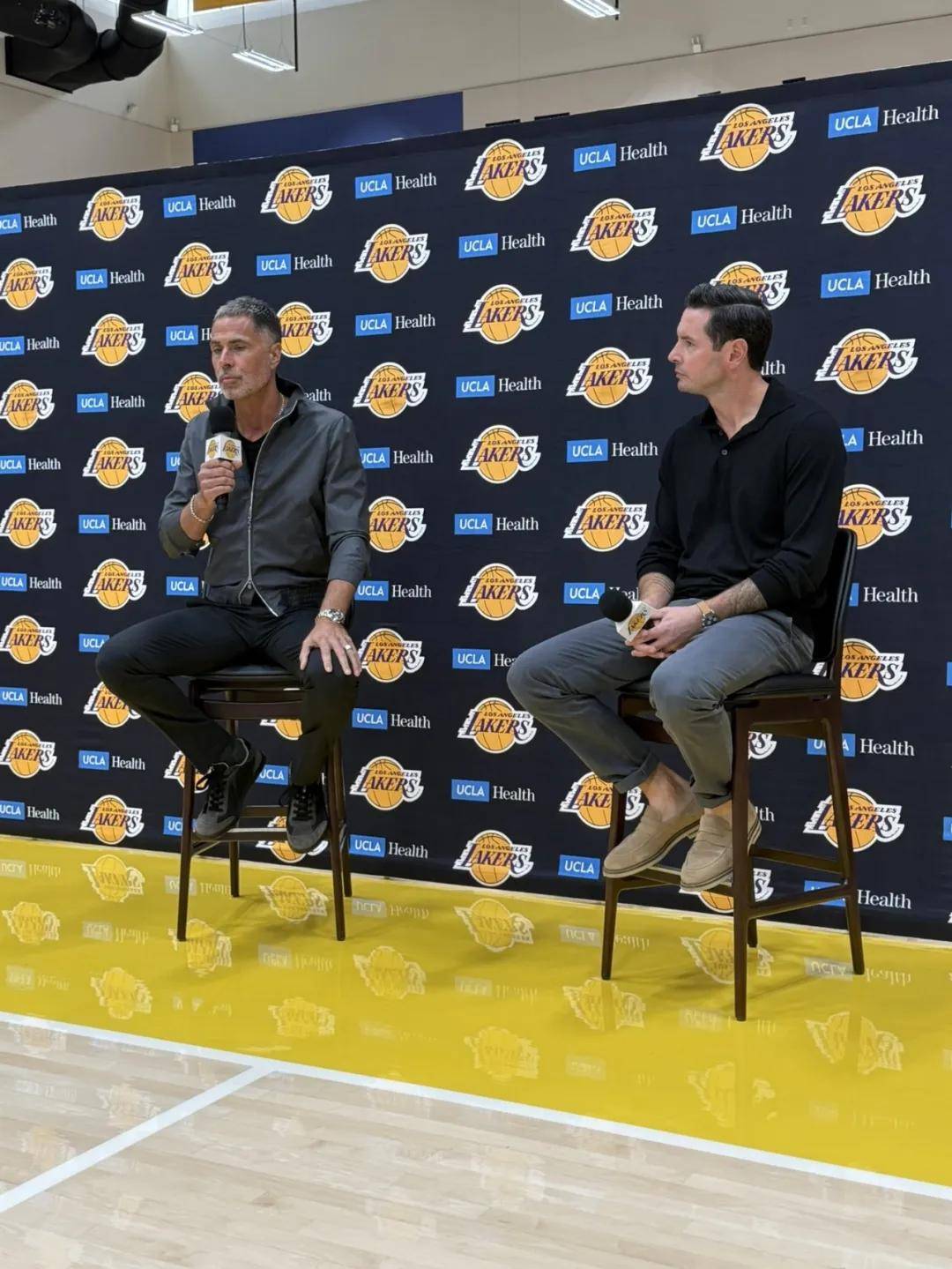 开云体育下载重磅！拒绝续约！詹姆斯啊...