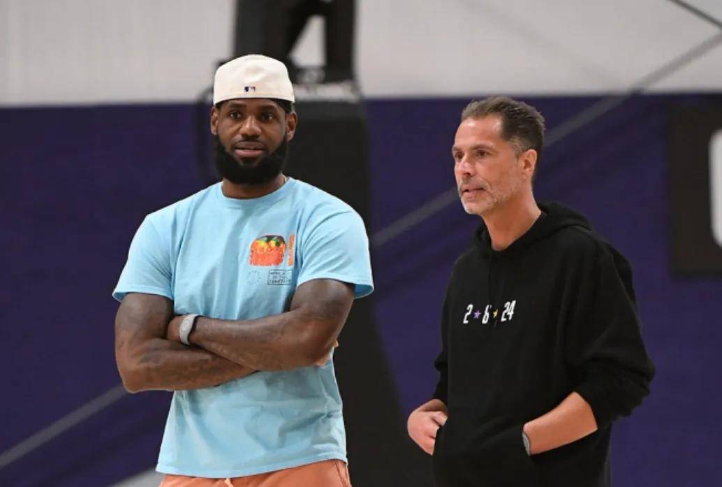 重磅！拒绝续约！詹姆斯啊...