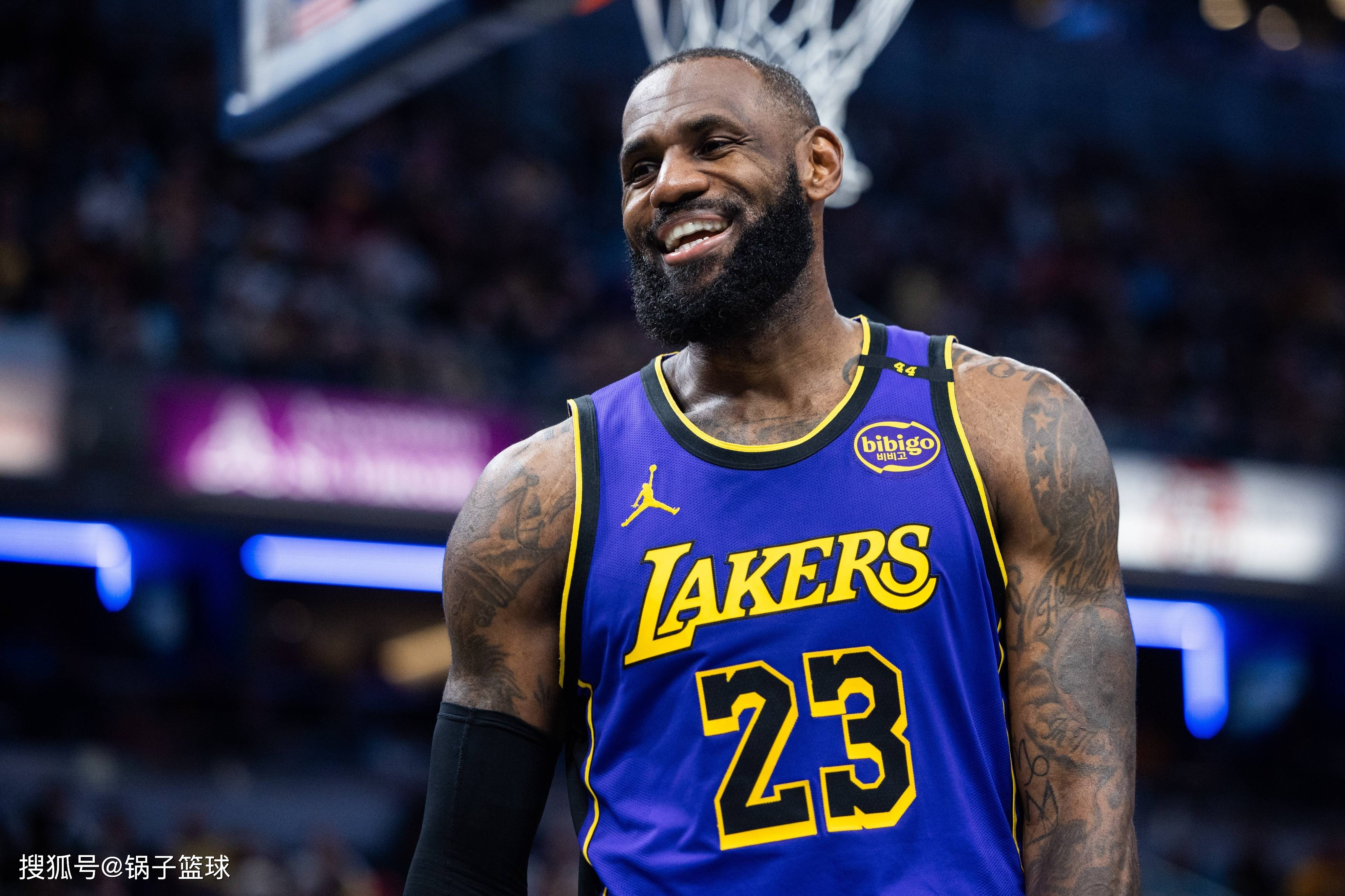 想办科比式退役巡演，詹姆斯寻求续约遭拒！佩林卡：会给绝对尊重