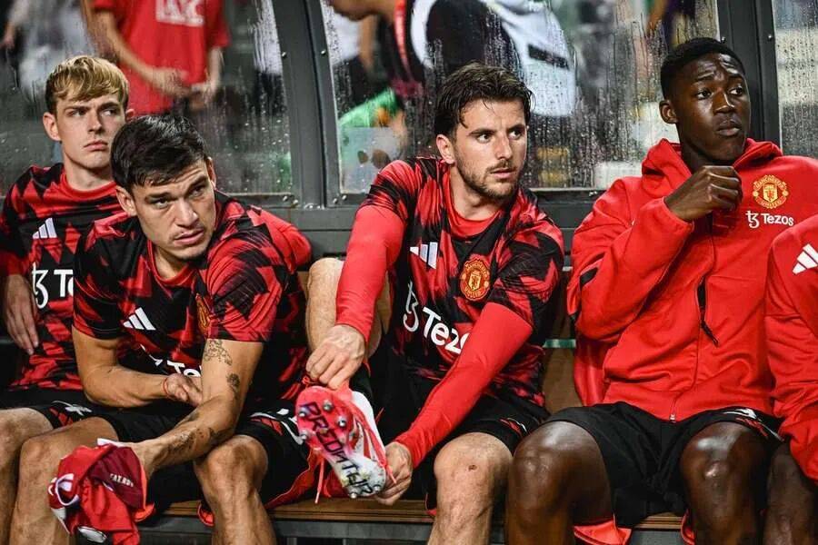 曼联易主?阿联酋财团欲收购红魔 格雷泽家族要价50亿