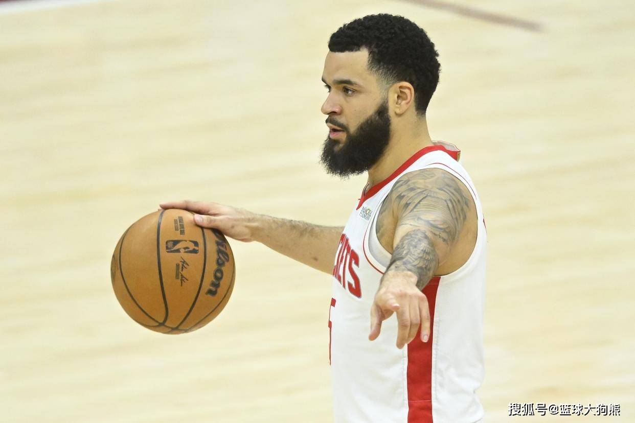 开云体育app好久不见！范弗里特现身火箭队主场，为队友加油！化身临时指导？